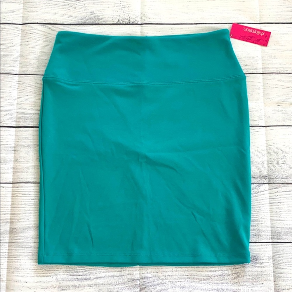 NWT Xhilaration Mini Skirt